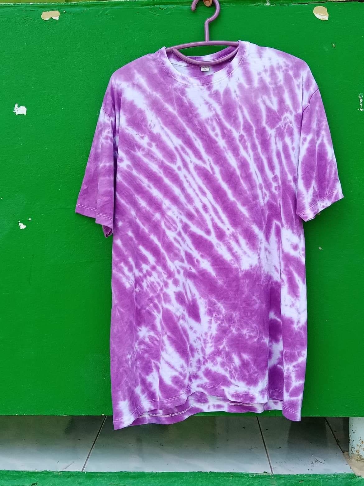 เสื้อมัดย้อม thumbnail