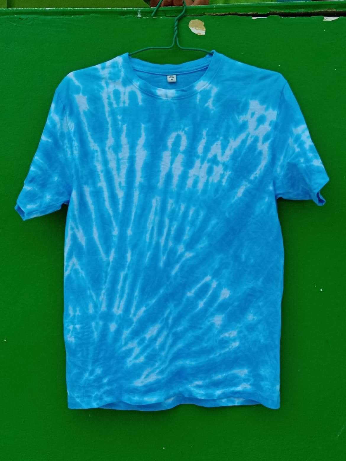 เสื้อมัดย้อม thumbnail