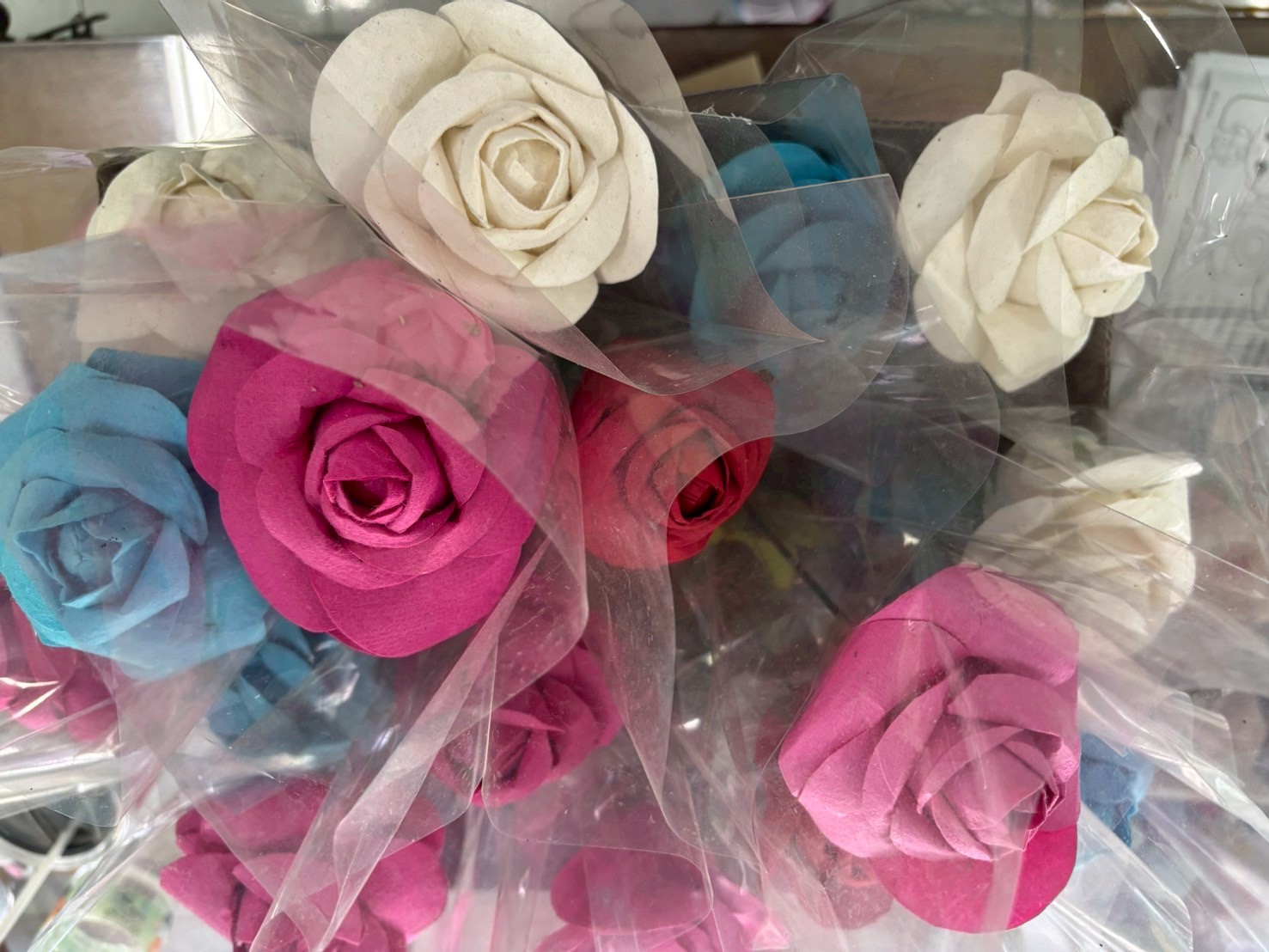 ดอกไม้ประดิษฐ์จากกระดาษสา thumbnail