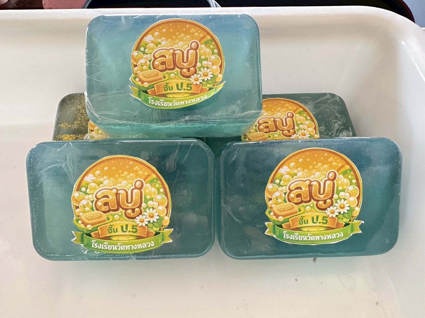 รูปภาพหลักของ สบู่ล้างมือจากอัญชัญ