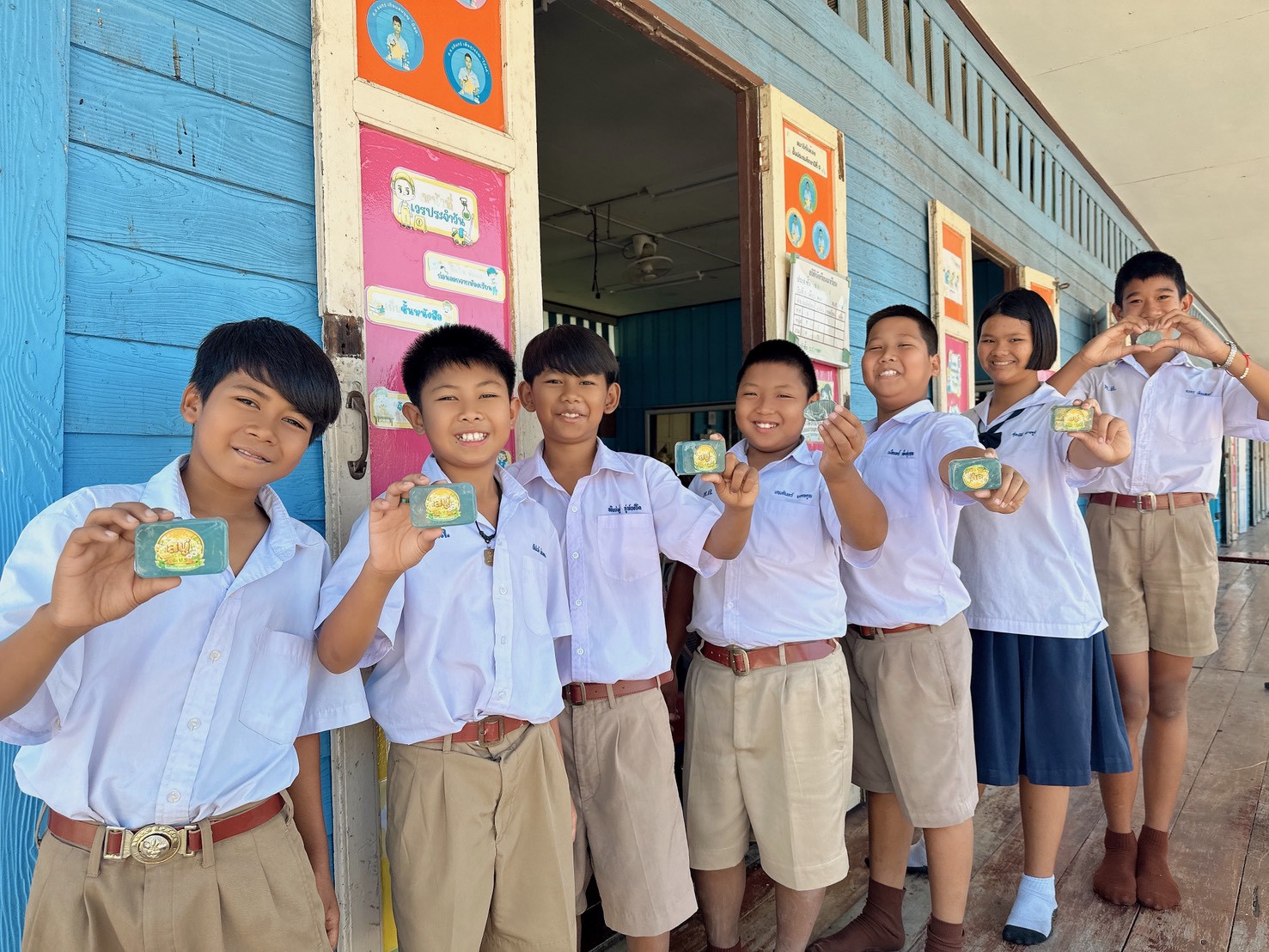 สบู่ล้างมือจากอัญชัญ thumbnail