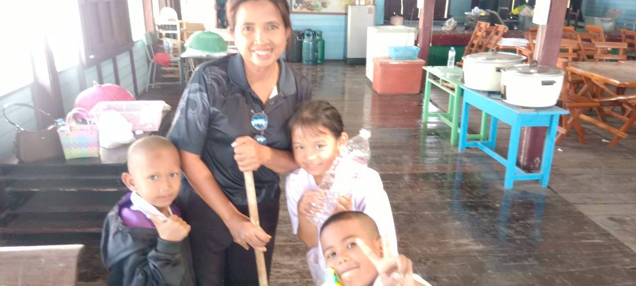 น้ำยาล้างจานกลิ่นมะกรูด thumbnail