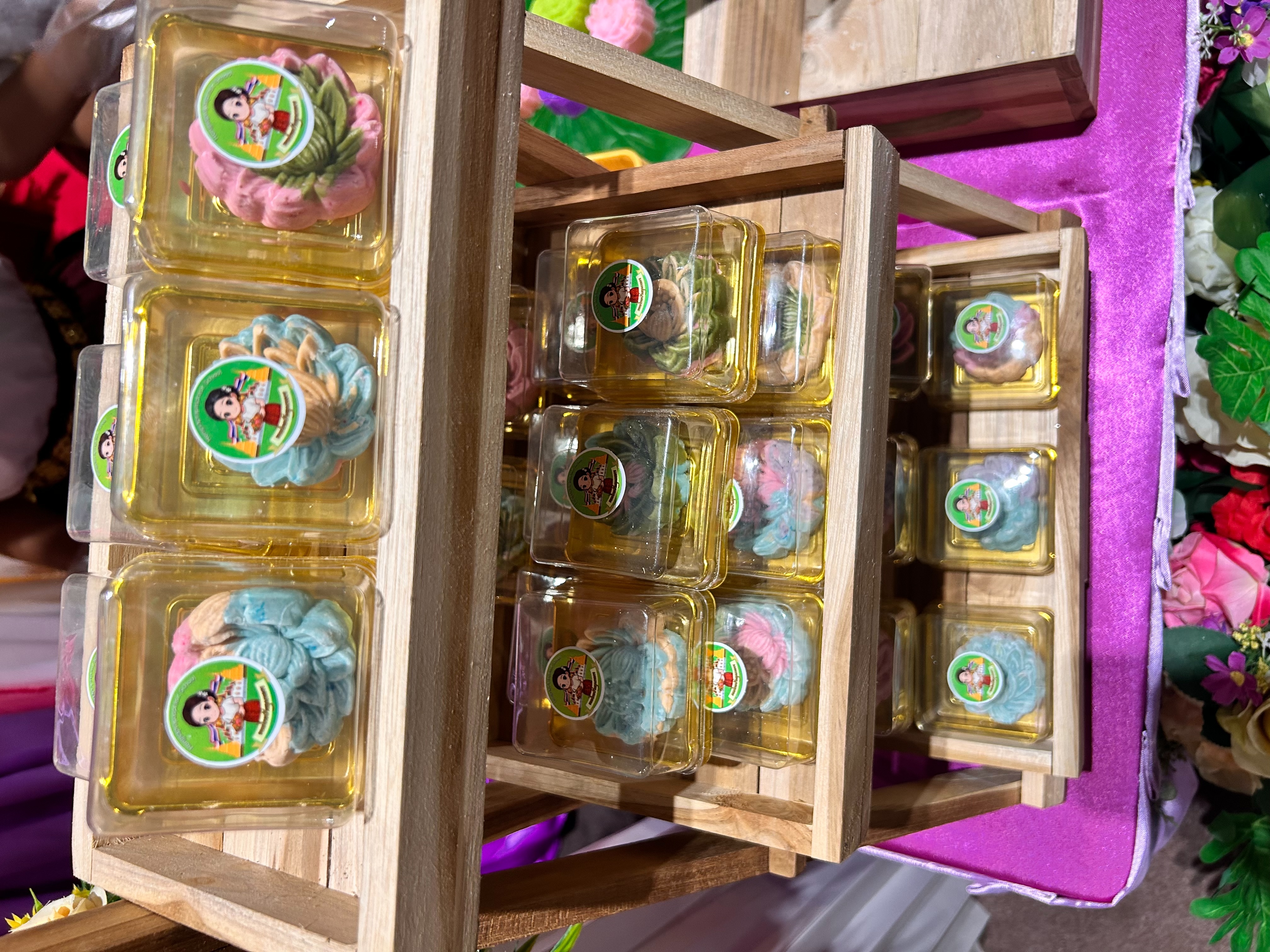 ขนมไทยสำปันนี